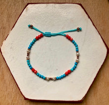 Load image into Gallery viewer, THREE COLOR FRIENDSHIP BRACELET WITH PEARLS