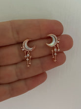 Load image into Gallery viewer, Clear night skies  - earring