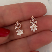 Load image into Gallery viewer, Studs with Spring flowers