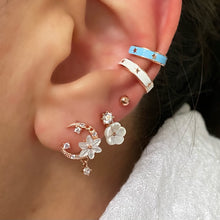 Load image into Gallery viewer, Crescend with flowers -  earring