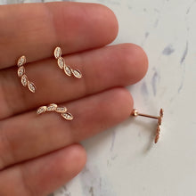 Load image into Gallery viewer, Tragus - Piercing