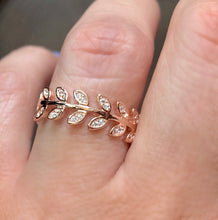 Load image into Gallery viewer, Leaves with zircon stones- Ring