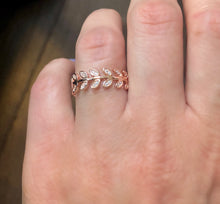 Load image into Gallery viewer, Leaves with zircon stones- Ring