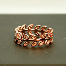 Load image into Gallery viewer, Leaves with zircon stones- Ring