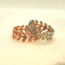 Load image into Gallery viewer, Leaves with zircon stones- Ring