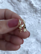 Load image into Gallery viewer, Small hoop with 3 stars