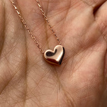 Load image into Gallery viewer, Heart Shaped necklace without stones