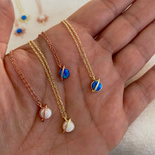 Load image into Gallery viewer, Opal necklaces