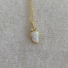 Load image into Gallery viewer, Opal necklaces