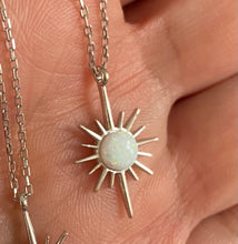 Load image into Gallery viewer, Opal necklaces