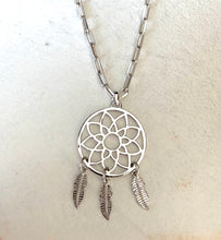 Load image into Gallery viewer, Necklaces with large pendants