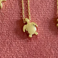 Load image into Gallery viewer, Minimalist Necklaces with nature figures