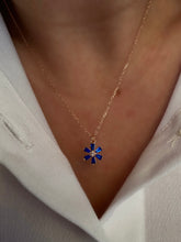 Load image into Gallery viewer, Pretty flower Necklaces with colourful stones
