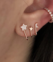 Load image into Gallery viewer, Triple star earring