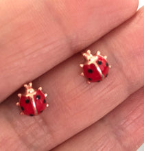 Cargar imagen en el visor de la galería, Ladybug Earrings - Studs
