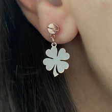 Load image into Gallery viewer, Clover Earring without stones