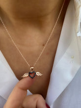 Carregar imagem no visualizador da galeria, Heart With Angel wings Necklace
