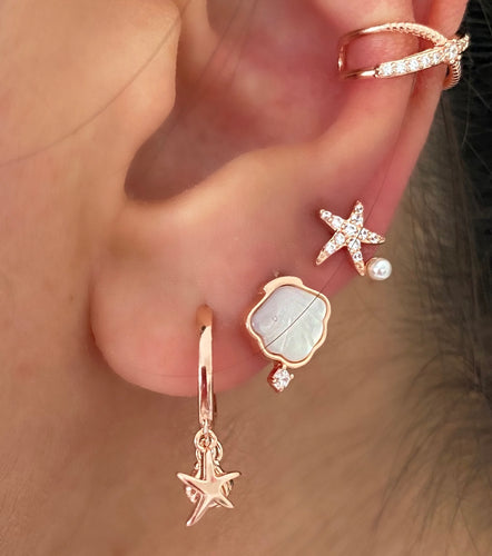 Sea Shell stud with mother of pearl