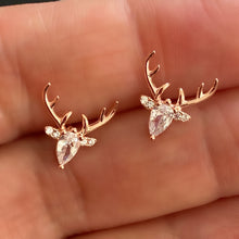 Cargar imagen en el visor de la galería, Oh Deer! - Earrings with clear zircon