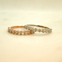Cargar imagen en el visor de la galería, Ring with princess cut clear zircon stones