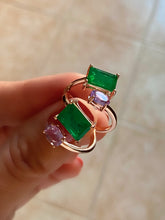 Carregar imagem no visualizador da galeria, Wraparound ring with large green and pink zircon stones