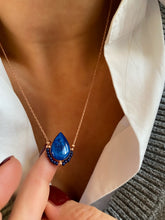 Load image into Gallery viewer, Enamel droplet necklace