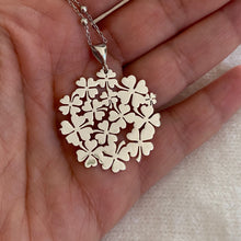 Cargar imagen en el visor de la galería, Necklaces with large pendants