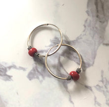 Load image into Gallery viewer, Minimalist hoops with beads