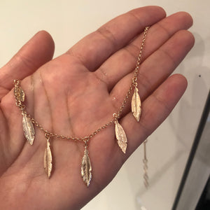 Necklace with 7 leaves