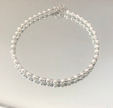 Carregar imagem no visualizador da galeria, Anklets With Silver Beads