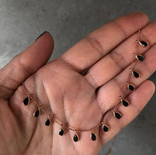 Cargar imagen en el visor de la galería, 45 cm chain with droplet stones