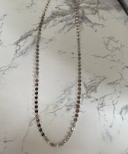 Cargar imagen en el visor de la galería, Scaly Chain necklaces