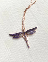 Laden Sie das Bild in den Galerie-Viewer, Dragonfly Necklace with enamel